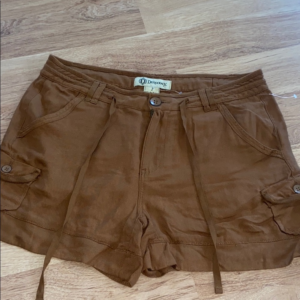 NWOT democracy high rise short